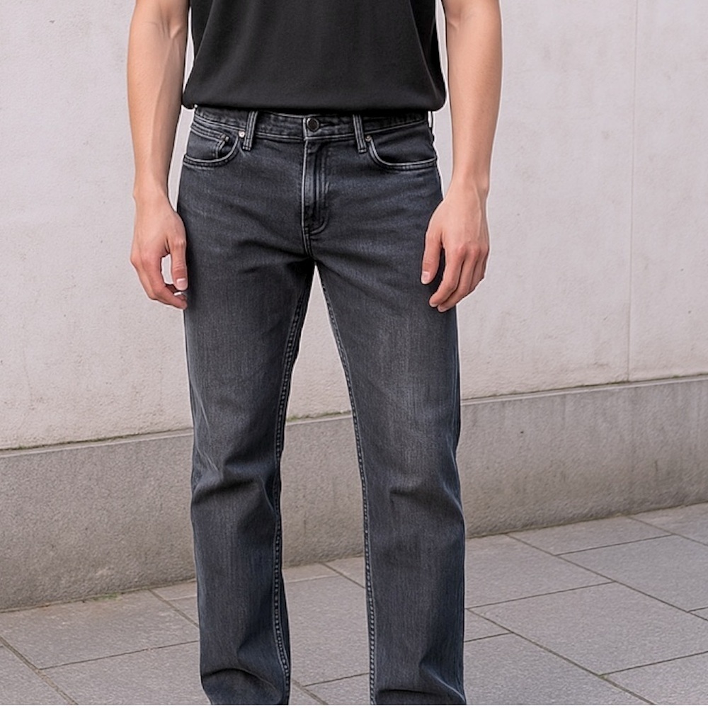 True Religion Men’s Jeans size 31 Faded Black Rocco Relaxed Skinny Straight Leg - Picture 2 of 7